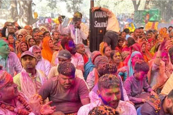 एकातिर चुनावको नारा अर्कोतिर होलीको गीतले गुञ्जमान भयो मिथिला